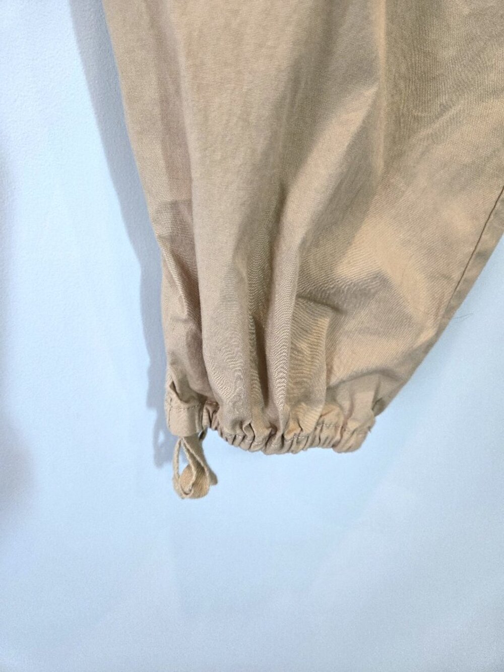 NWOT Sanctuary Beige Cotton Pull-on Cargo Pants Size L - Picture 3 of 4